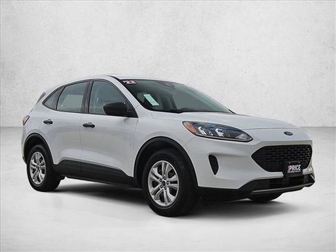 Used 2022 Ford Escape S AWD/4WD image 3