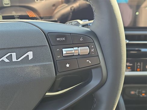 New 2026 Kia Sportage EX image 35