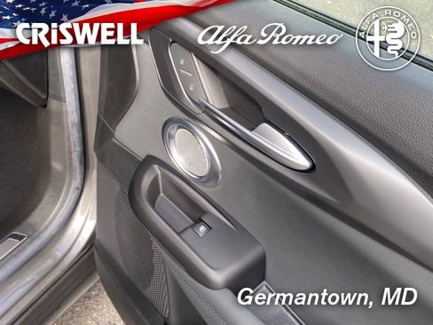 New 2024 Alfa Romeo Tonale Veloce image 38