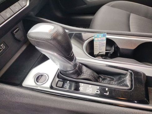 Used 2024 Nissan Altima 2.5 SV image 31