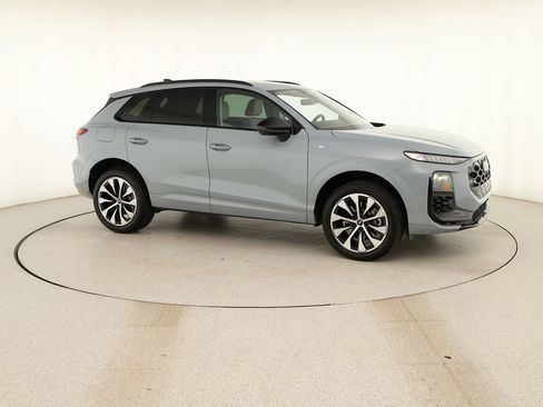 New 2026 Audi Q3 quattro 2.0T AWD/4WD image 9