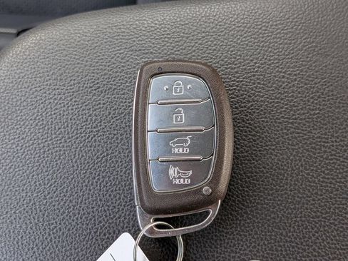 Used 2019 Hyundai Ioniq Limited FWD image 31