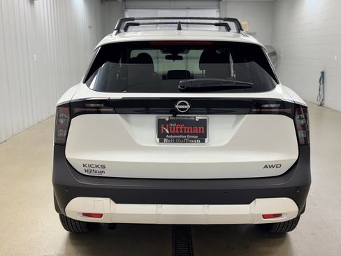New 2026 Nissan Kicks SV w/ SV Premium Package image 6