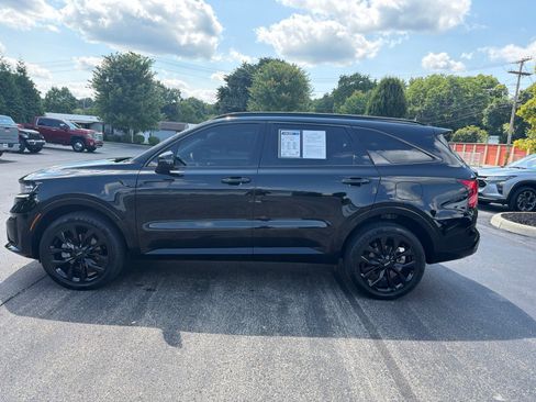 Used 2022 Kia Sorento SX AWD/4WD image 2
