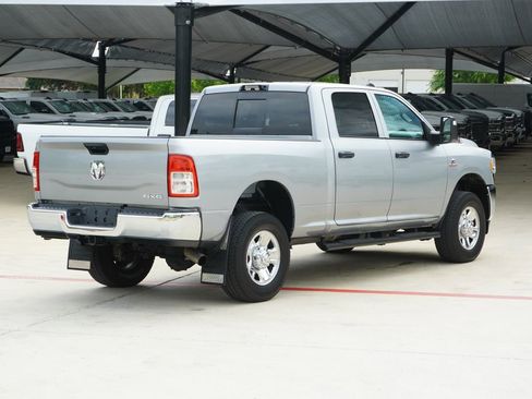 Used 2024 RAM 2500 Tradesman w/ Chrome Appearance Group image 5