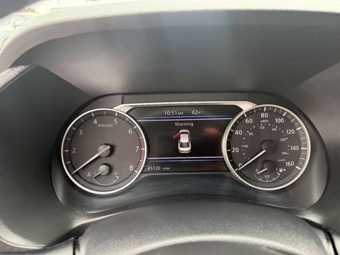 Used 2024 Nissan Sentra SV FWD image 23