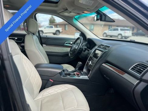 Used 2016 Ford Explorer Platinum image 20