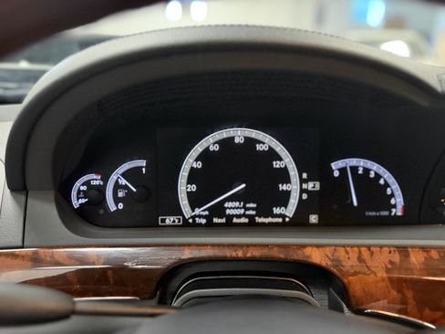 Used 2010 Mercedes-Benz S 550 4MATIC image 18