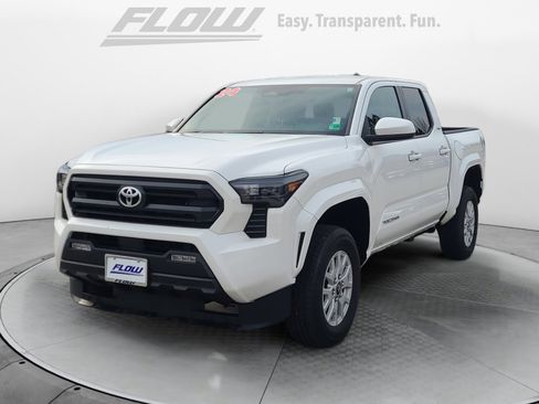 Used 2024 Toyota Tacoma SR5 image 4