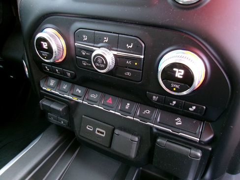 Used 2020 GMC Sierra 2500 Denali w/ Denali Ultimate Package image 27