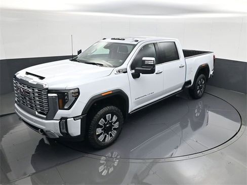 New 2026 GMC Sierra 3500 Denali w/ Denali Reserve Package image 13
