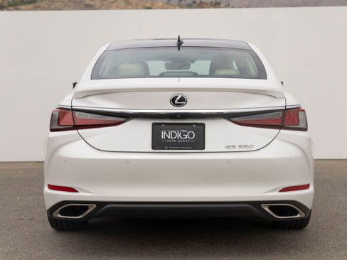 Used 2022 Lexus ES 350 w/ Accessory Package 2 FWD image 9