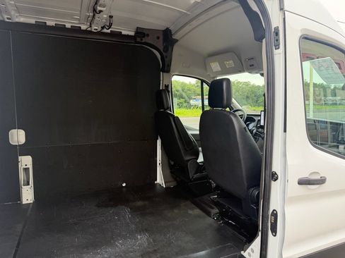 Used 2026 Ford Transit 250 148 Medium Roof RWD image 33