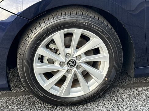 Used 2022 Toyota Camry LE image 14