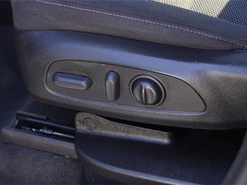 Used 2022 Chevrolet Traverse LT w/ LPO, Cargo Package image 21