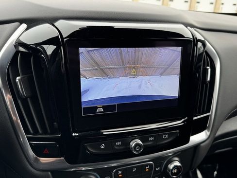 Certified 2022 Chevrolet Traverse LT image 4