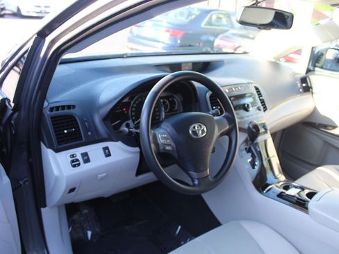 Used 2009 Toyota Venza image 17