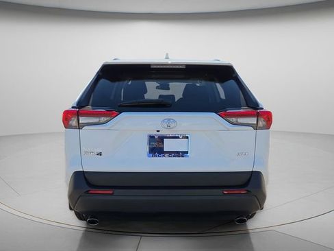 Used 2024 Toyota RAV4 XLE w/ Convenience Package image 5