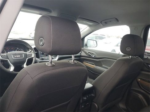 Used 2023 GMC Acadia SLE w/ Driver Convenience Package image 11