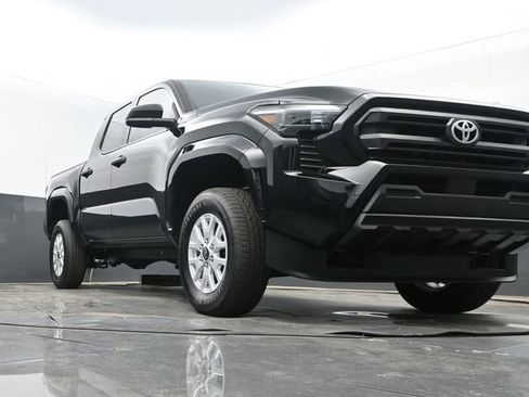 Used 2026 Toyota Tacoma SR image 23