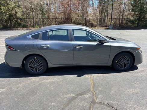 New 2026 Nissan Sentra SV w/ SV Convenience Package FWD image 8