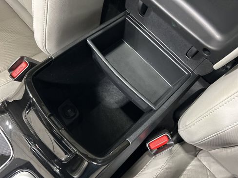 Used 2022 Kia Telluride EX w/ EX Premium Package image 25