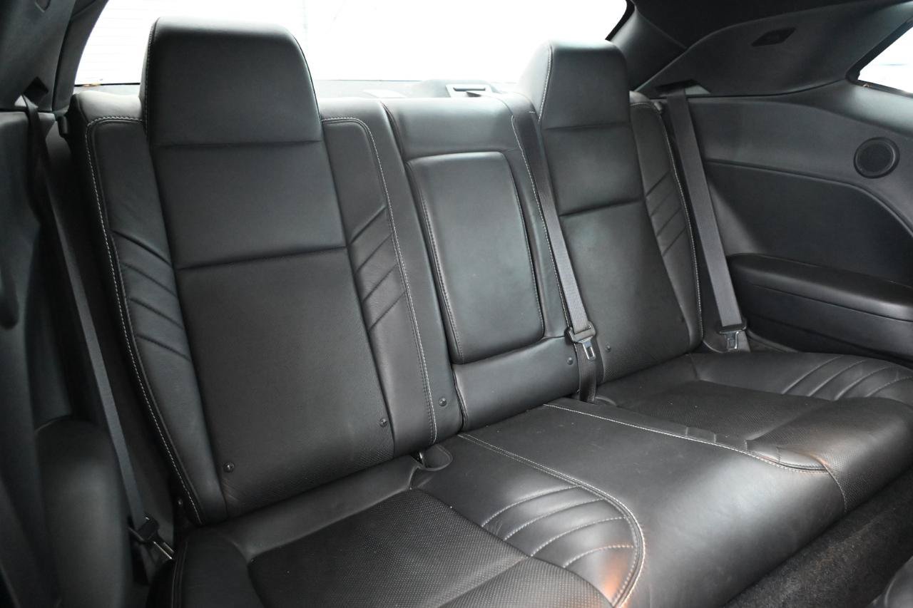 Used 2015 Dodge Challenger SRT Hellcat RWD image 36