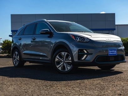 Used 2022 Kia Niro EX w/ Cold Weather Package