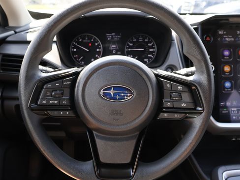 Used 2025 Subaru Crosstrek 2.5i Premium AWD/4WD image 31