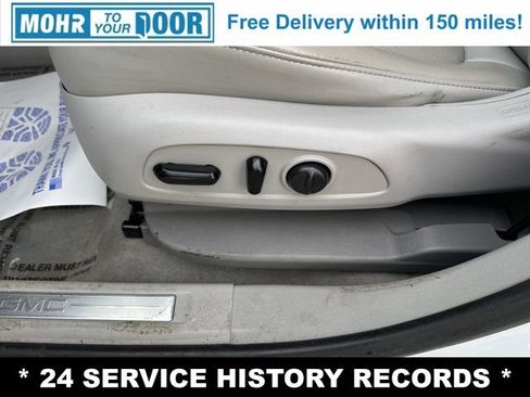 Used 2020 GMC Acadia SLT w/ Driver Alert Package II image 11