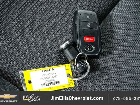 Used 2025 Toyota 4Runner SR5 RWD image 35