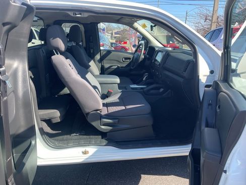 Used 2022 Nissan Frontier S image 17