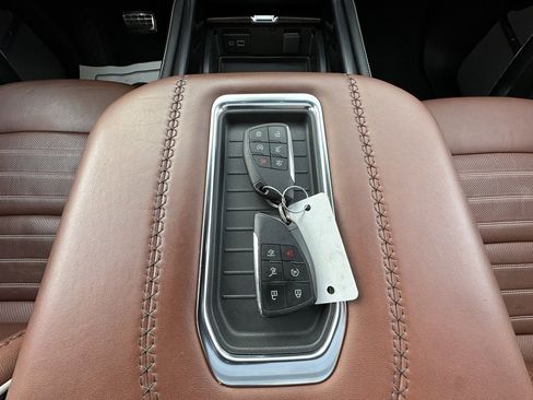 Used 2023 GMC Yukon XL Denali Ultimate image 15