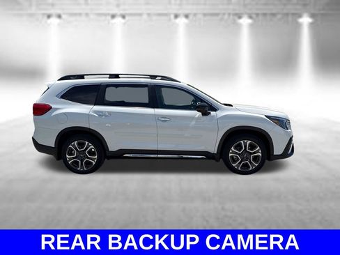 Certified 2025 Subaru Ascent Touring AWD/4WD image 9