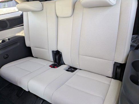 New 2026 Hyundai Palisade Calligraphy FWD image 12