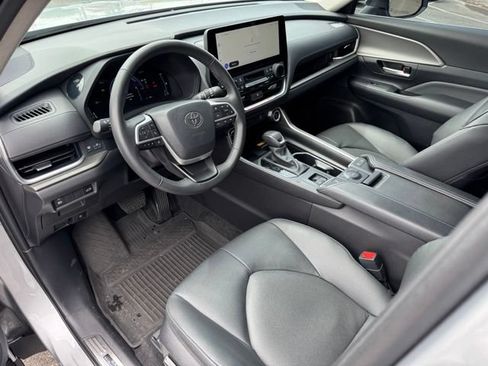 Used 2026 Toyota Grand Highlander AWD Hybrid image 15
