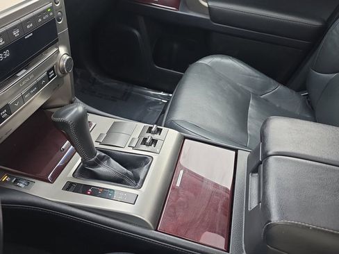 Used 2017 Lexus GX 460 Premium image 26