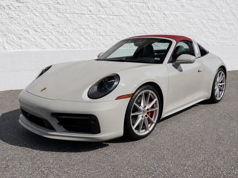 Used 2022 Porsche 911 AWD/4WD image 3