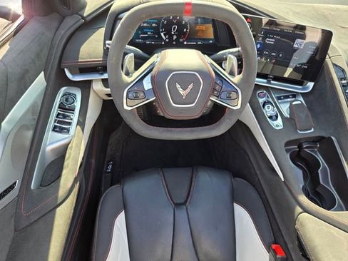 Used 2023 Chevrolet Corvette Stingray Premium Conv image 11