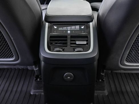 Used 2024 Volvo XC90 T8 Ultimate w/ Lounge Package AWD/4WD image 22