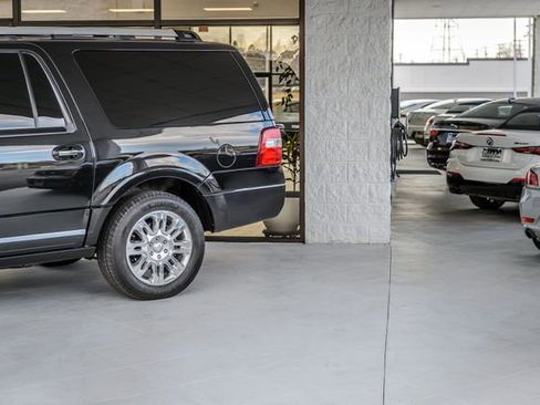 Used 2013 Ford Expedition EL Limited image 52