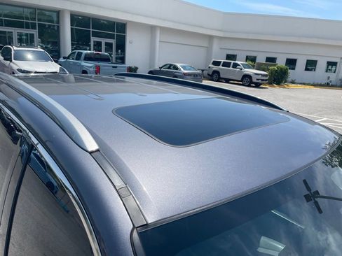 Used 2020 Honda Pilot Touring image 11