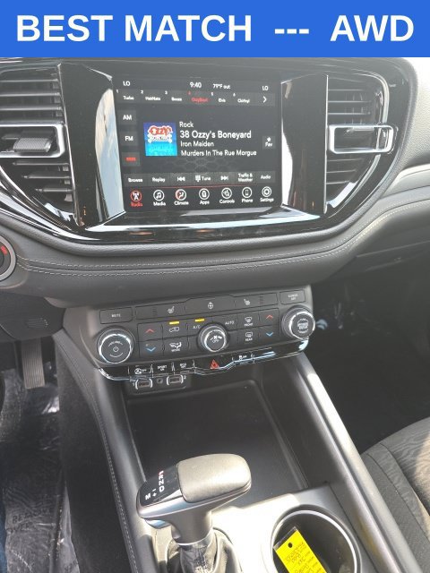 Used 2024 Dodge Durango SXT AWD/4WD image 16