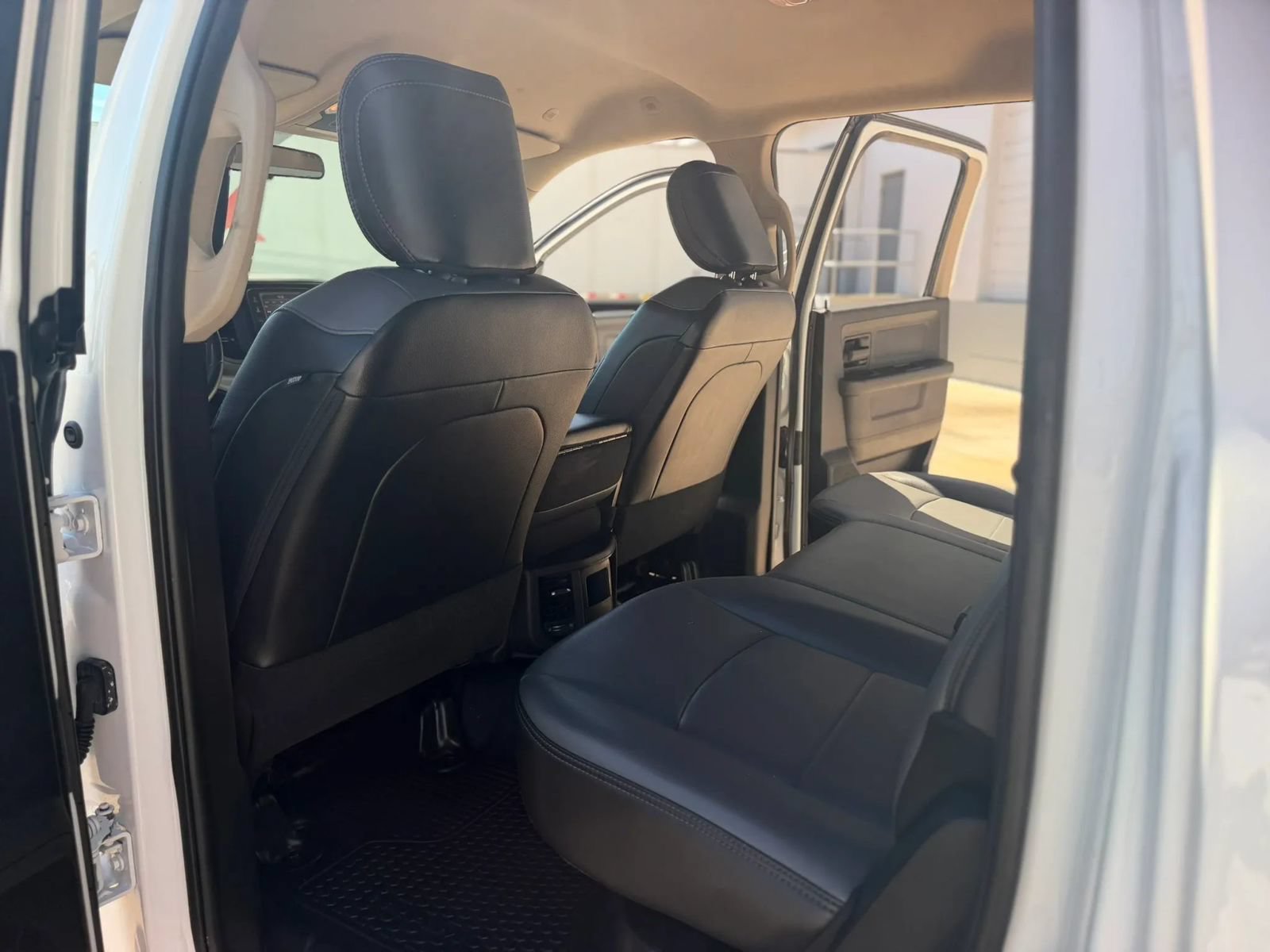 Used 2020 RAM 3500 Tradesman RWD image 20