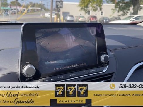 Used 2021 Nissan Altima 2.5 SR w/ SR Premium Package image 31