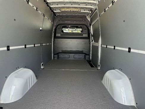 New 2025 Mercedes-Benz Sprinter 2500 image 10