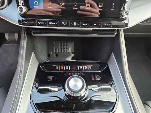 New 2026 Jeep Grand Wagoneer L Limited image 41