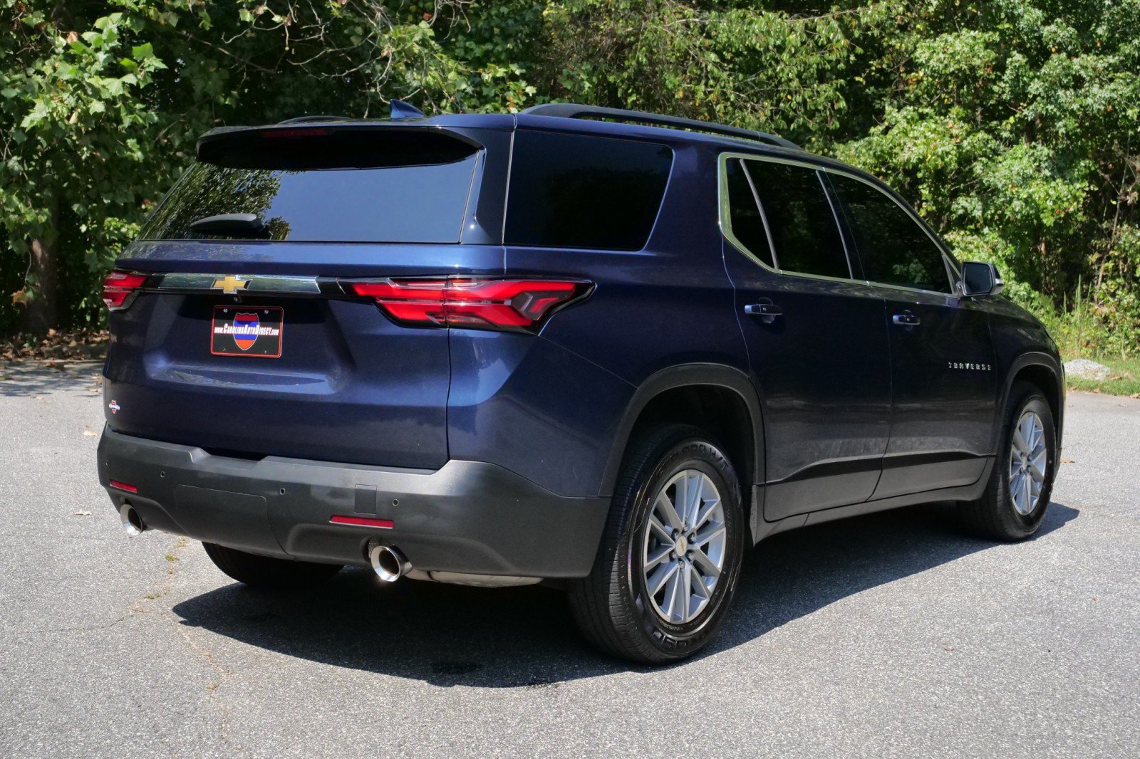 Used 2022 Chevrolet Traverse LT AWD/4WD image 9