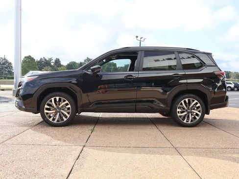 New 2026 Subaru Forester Touring AWD/4WD image 3