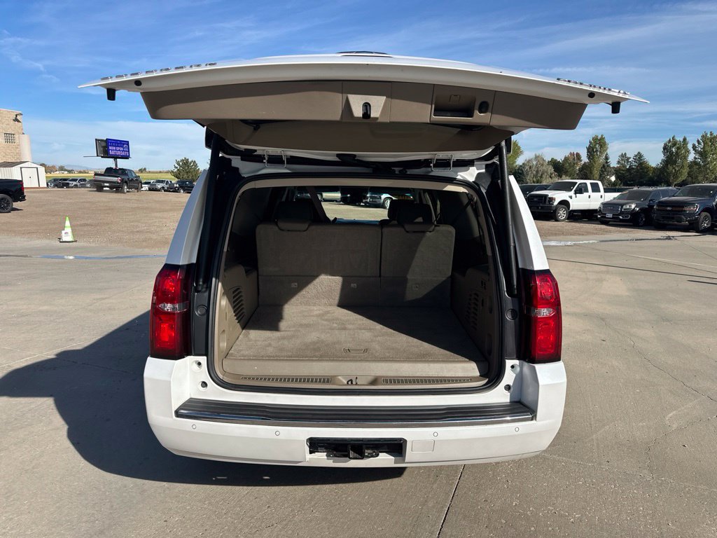 Used 2019 Chevrolet Suburban Premier AWD/4WD image 24